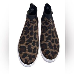 Kelly & Katie Leopard Print High Top Sneaker - Size 8